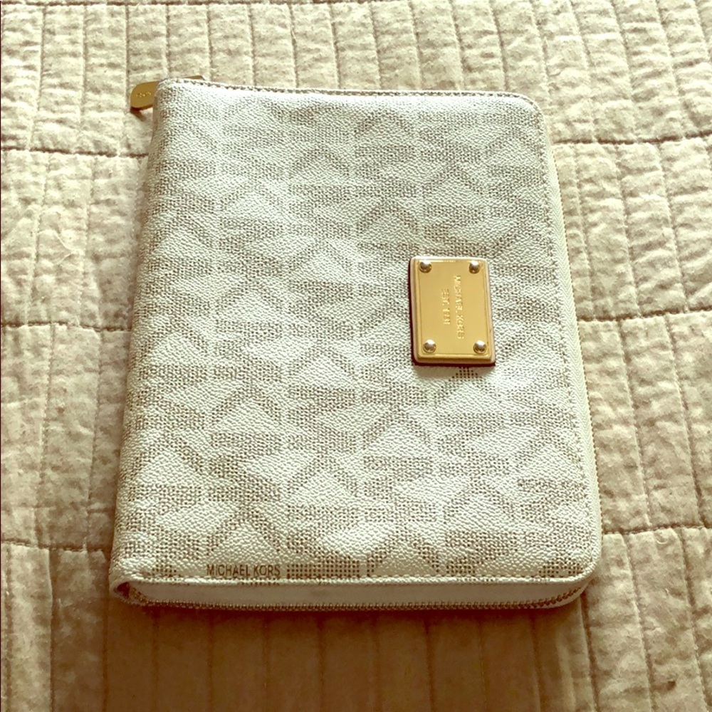 Michael Kors White Signature Canvas Tablet Case with Gold Plate